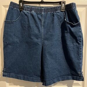 Croft and Barrow Blue Denim Shorts *Plus Size*